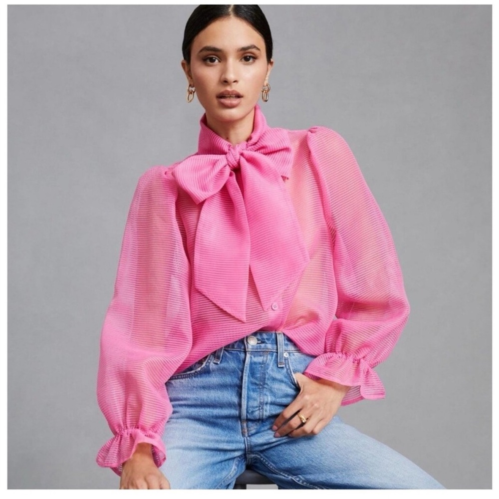 Chic Pink PussyBow Tie Blouse